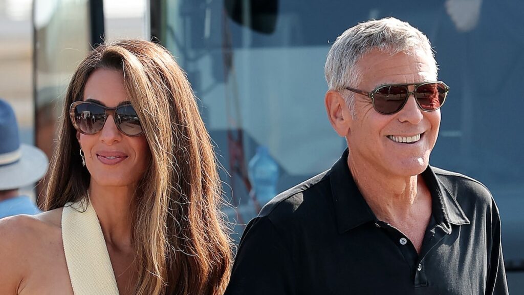 George Clooney abraza su era de Silver Fox con Amal en Italia