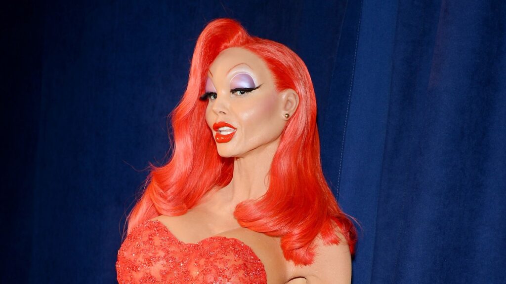 Heidi Klum está yendo en modo monstruo completo este Halloween en el disfraz ‘súper aterrador’ y ‘extra feo’