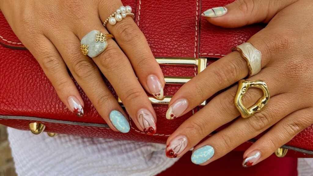 de turquesa a uñas de cristal