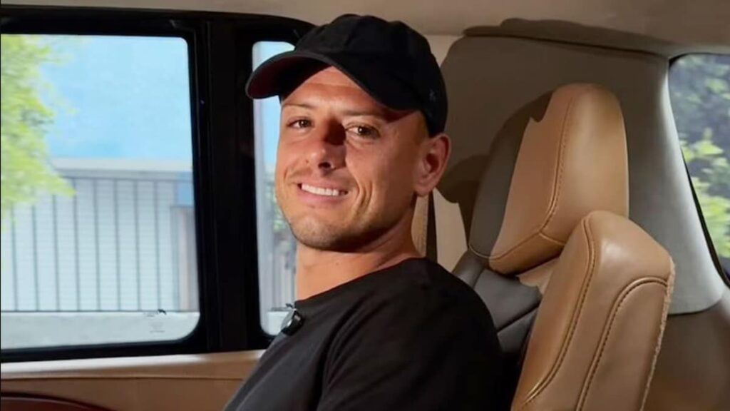 Chicharito confirma que tiene un compañero en medio de su último escándalo