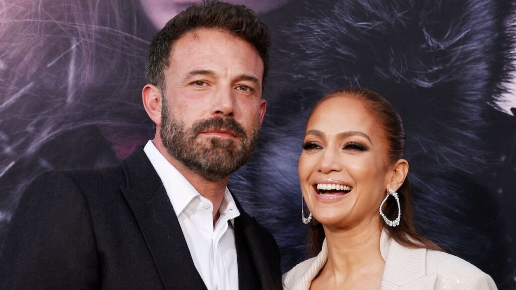 Jennifer López y Ben Affleck Relist Beverly Hills Estate por $ 52 millones