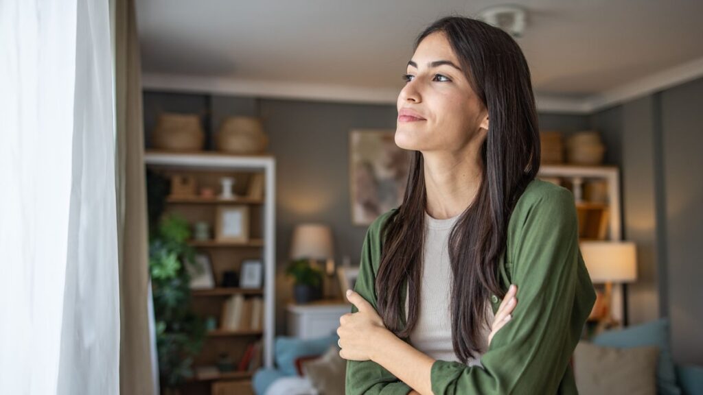 Por qué permanecer en silencio para evitar conflictos dice mucho, según psicología