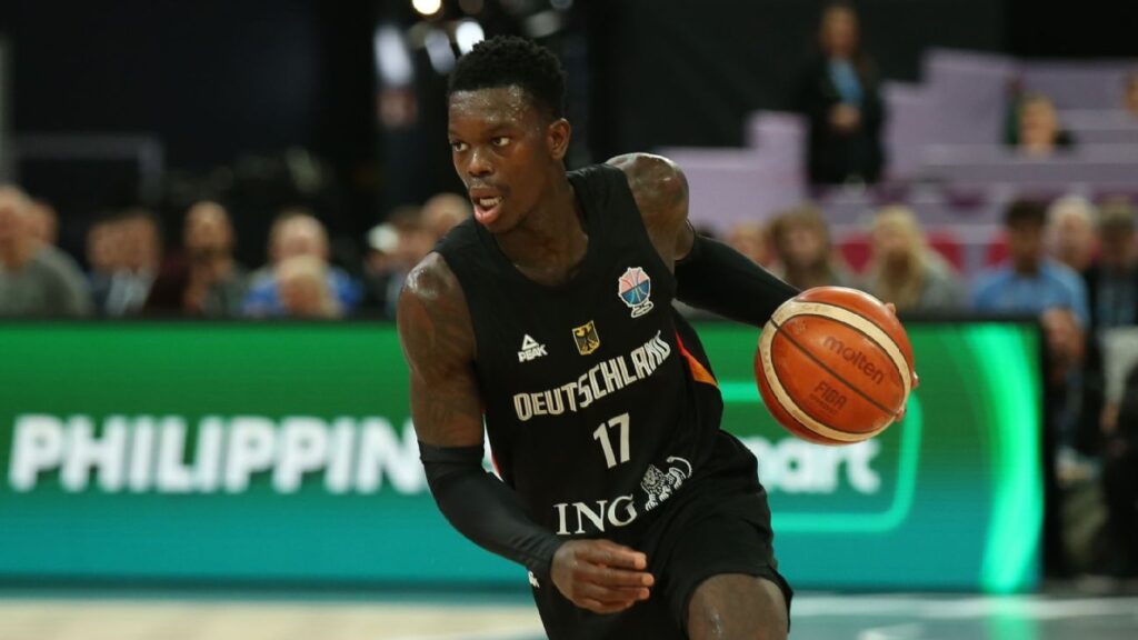 Dennis Schröder de Alemania Sufre Insultos Raciales en Eurobasket Dennis Schröder de Alemania Sufre Insultos Raciales en Eurobasket