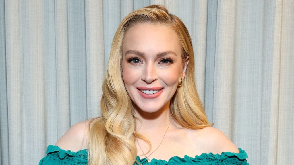 Las nuevas fotos sin maquillaje de Lindsay Lohan Spark Spark Especulación: dentro de sus secretos para el cuidado de la piel