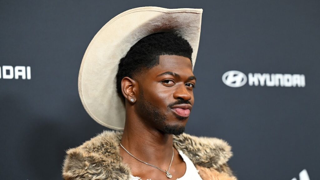 El padre de Lil Nas X comparte una actualización emocional después de su colapso y arresto