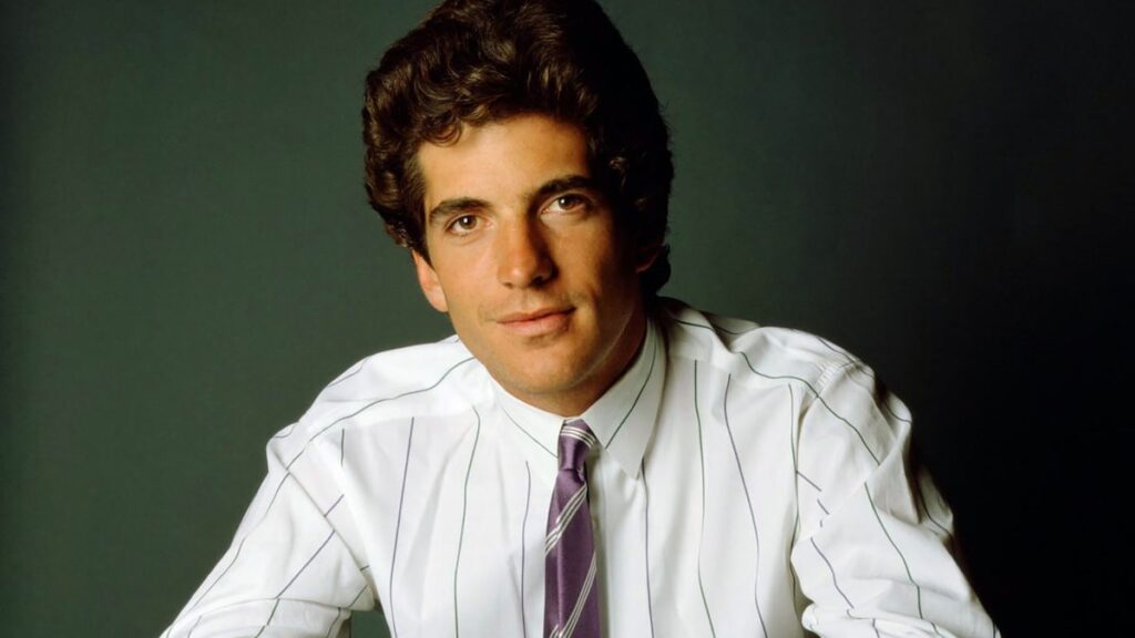 ‘Mamá de las princesas tenía’ como una colegiala enamorada ‘sobre John F. Kennedy Jr.: Informe