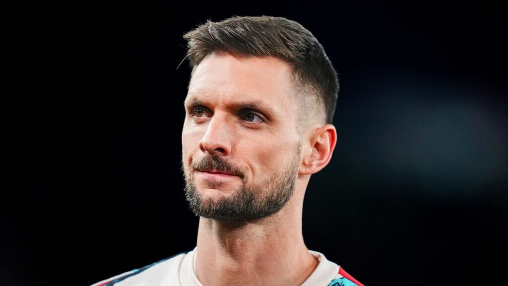 El portero del Bayern de Múnich, Sven Ulreich, llora la muerte de un hijo de seis años
