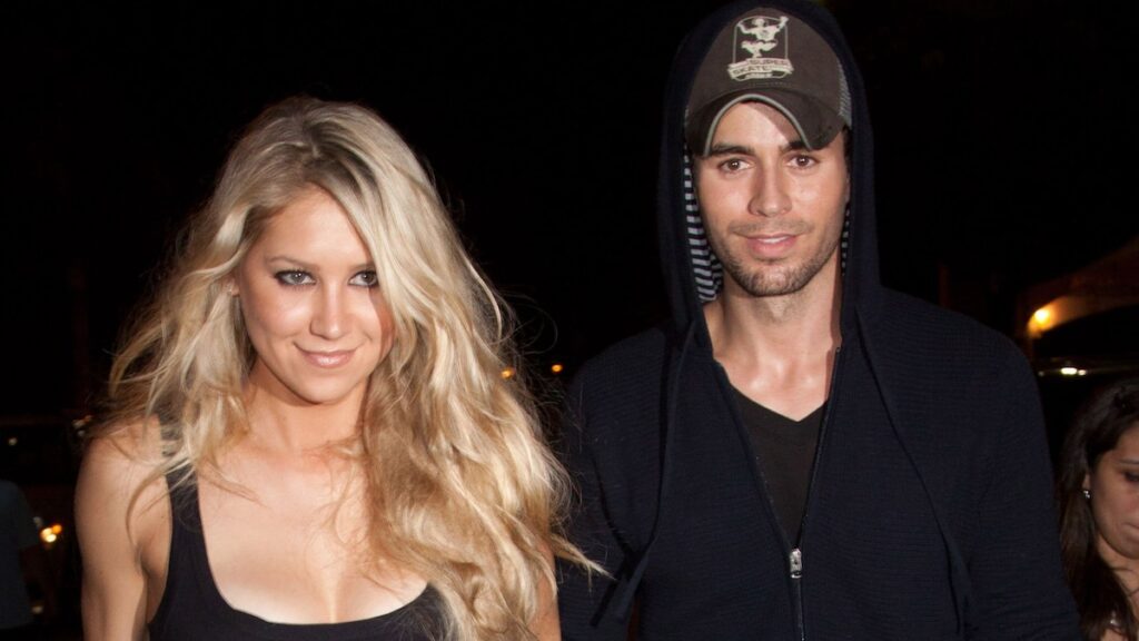 Enrique Iglesias y Anna Kournikova reaparecen en Miami después de Baby News