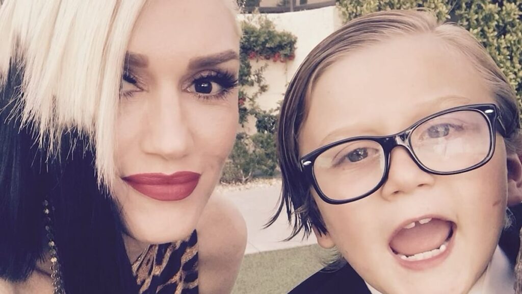 El hijo de Gwen Stefani, Zuma, se parece a Blake Shelton en la publicación de cumpleaños
