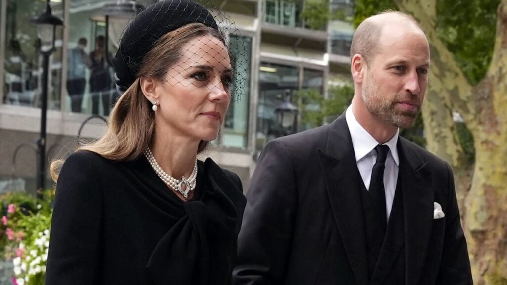 El príncipe y la princesa de Gales se unen a la familia real en la duquesa del funeral de Kent
