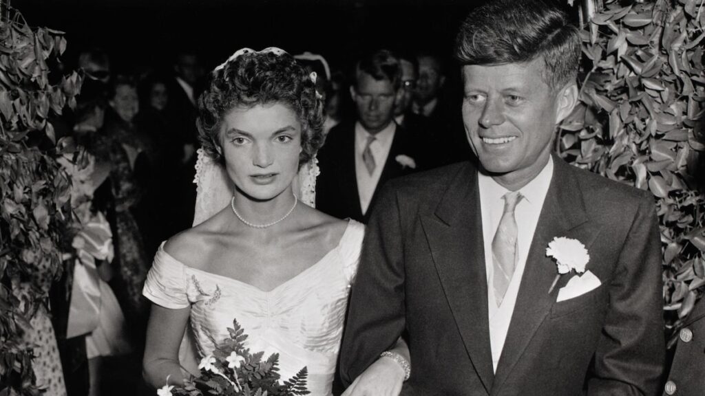 El cuento de hadas de 1953 de John F. Kennedy y Jacqueline Kennedy Onassis todavía cautiva el mundo
