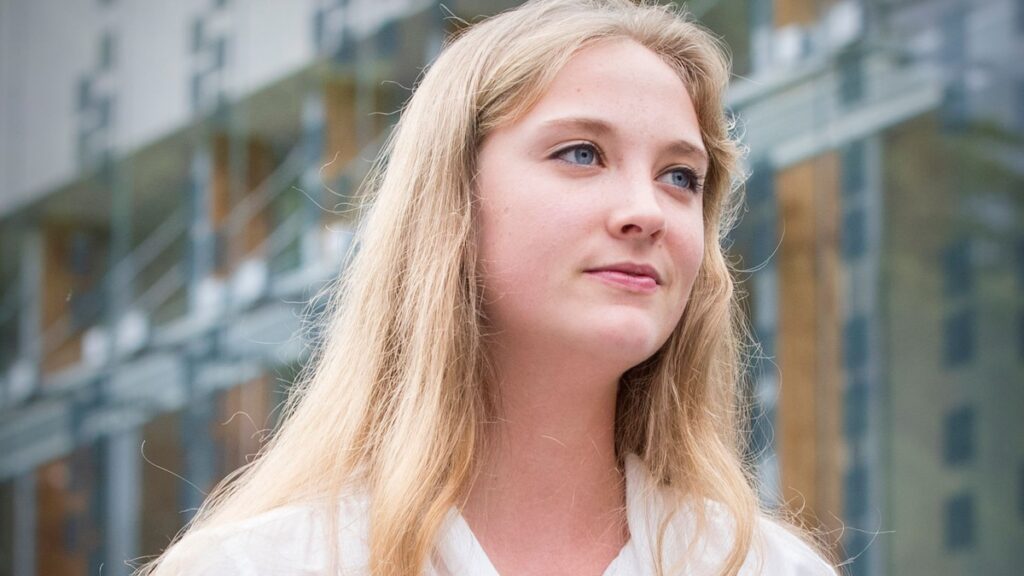 La princesa Elisabeth y la princesa Luisa Maria lideran el camino