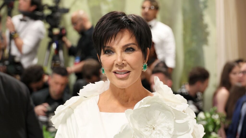El regalo de regreso a la escuela de Kris Jenner a sus 13 nietos presenta un adorable Labubu