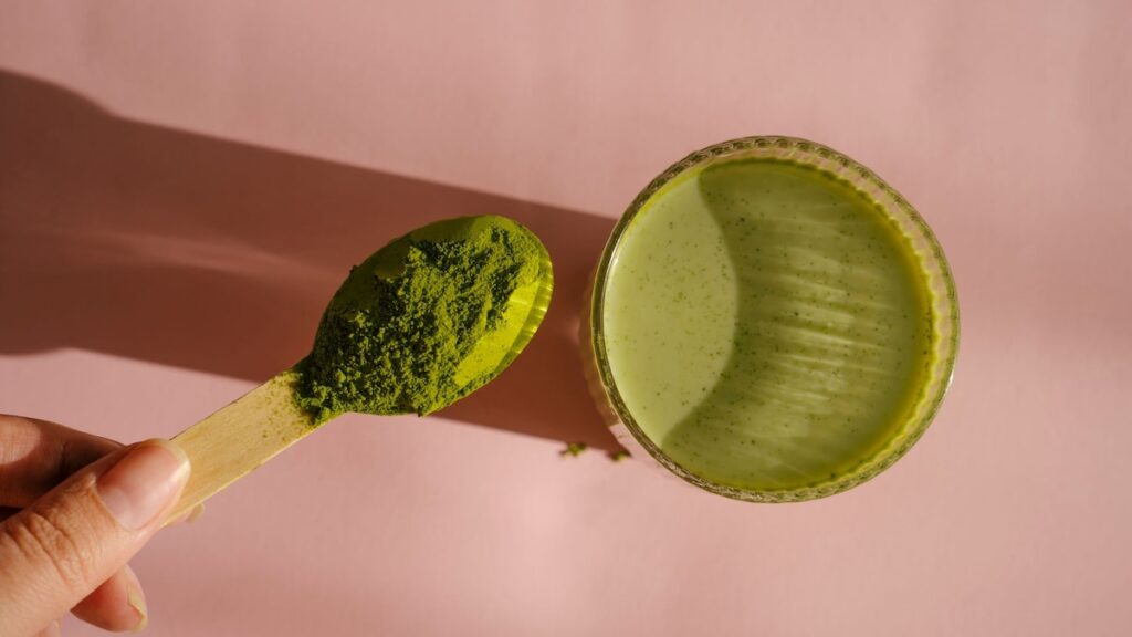 ¿Puede este Superdrink verde realmente afectar tu cabello?