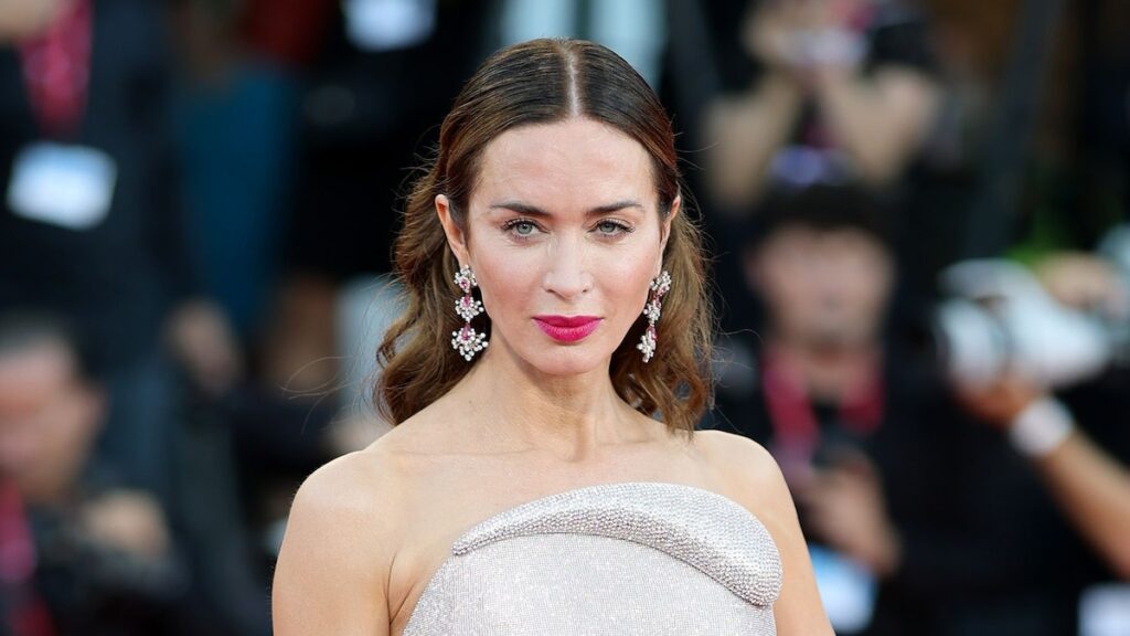 Los pensamientos de Emily Blunt sobre los fanáticos que los miran filmar ‘The Devil Wears Prada 2’ en Nueva York