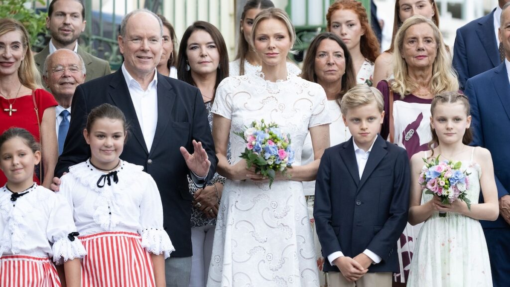 Charlene de Mónaco trae de vuelta el encaje real en el picnic anual tradicional