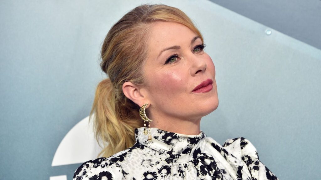 Christina Applegate dice que la EM ha “roto” a su hija Sadie
