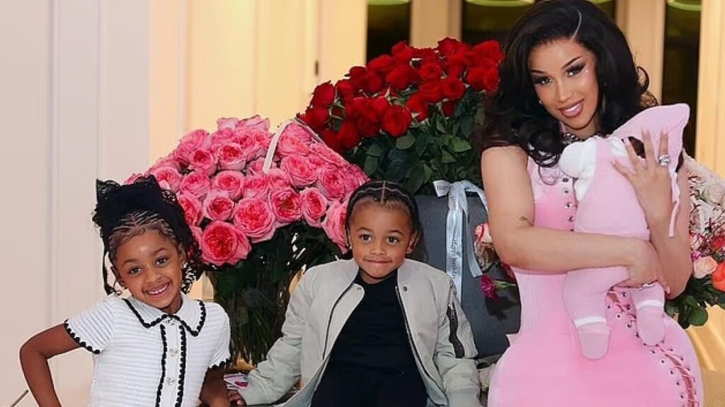 Cardi B celebra el primer cumpleaños de Baby Blossom con una fiesta rosa