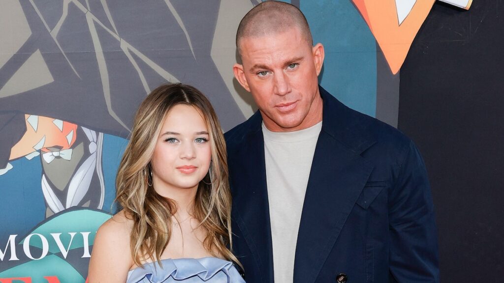 Channing Tatum es un ‘padre genial’ en raro momento de la alfombra roja con su hija Everly y su novia Inka Williams