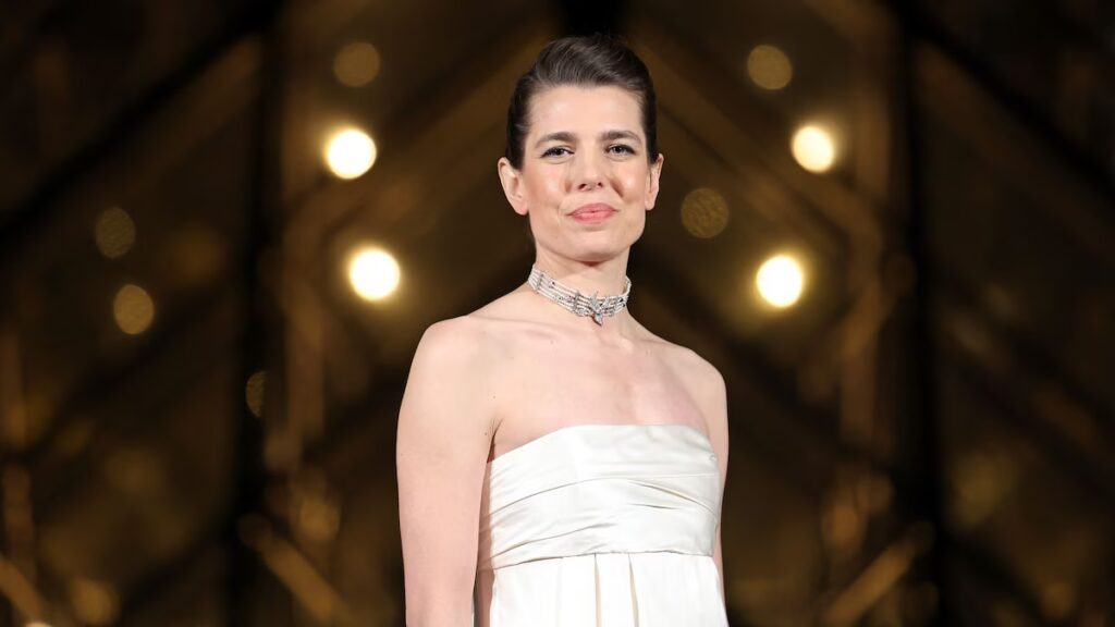 El nuevo capítulo de Charlotte Casiraghi deja atrás la moda y la realeza para un profundo viaje interior