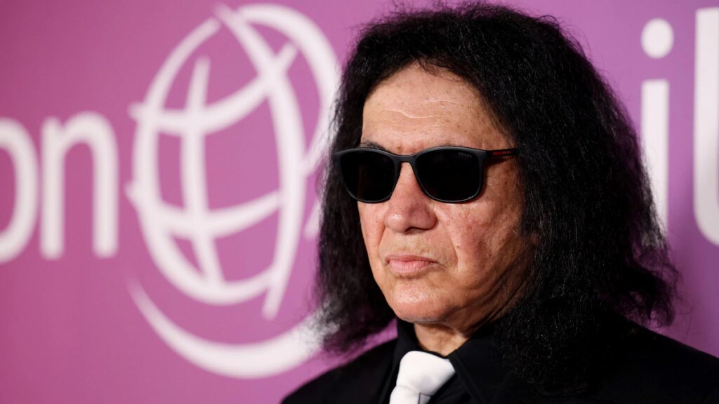 Gene Simmons habla después de desmayarse al volante y chocar contra un auto estacionado