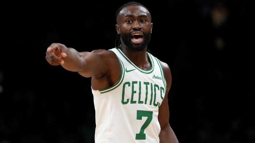 Jaylen Brown quiere más protección de la NBA ante problemas de apuestas