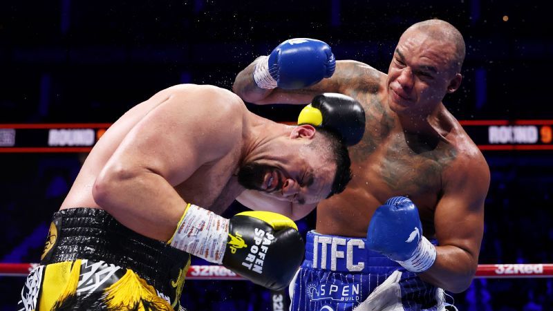 Wardley sorprende a Parker con una detención tardía y reta a Usyk