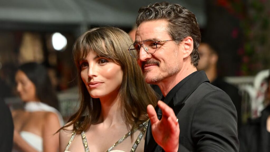 Pedro Pascal ‘llorando’ mientras su hermana Lux brilla en la Semana de la Moda de París: ‘Hermano muy, muy orgulloso’