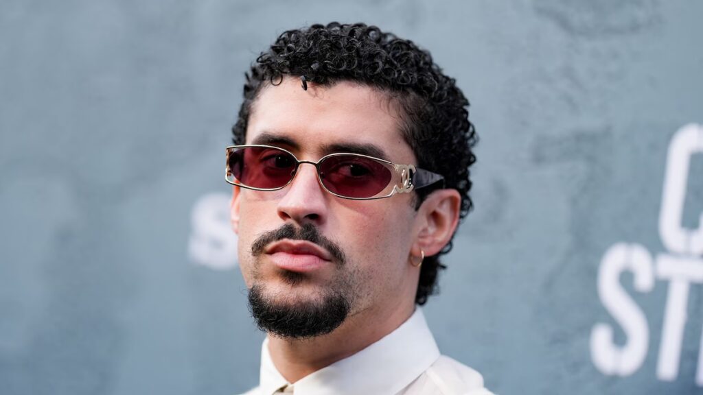 La NFL apoya a Bad Bunny mientras una petición tonta para reemplazarlo por un cantante de country circula