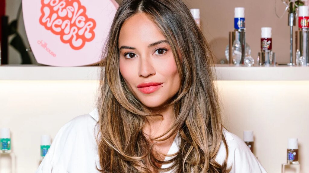 Cyndi Ramirez-Fulton en raíces latinas, construyendo chillhouse y redefiniendo el autocuidado moderno