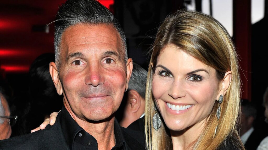 Lori Loughlin y Mossimo Giannulli se separan después de casi 28 años de matrimonio