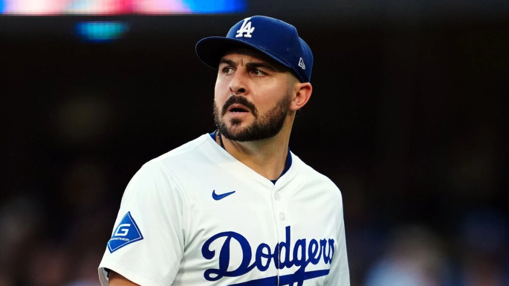 Alex Vesia de los Dodgers sorprende a la MLB al retirarse de la Serie Mundial por asuntos personales