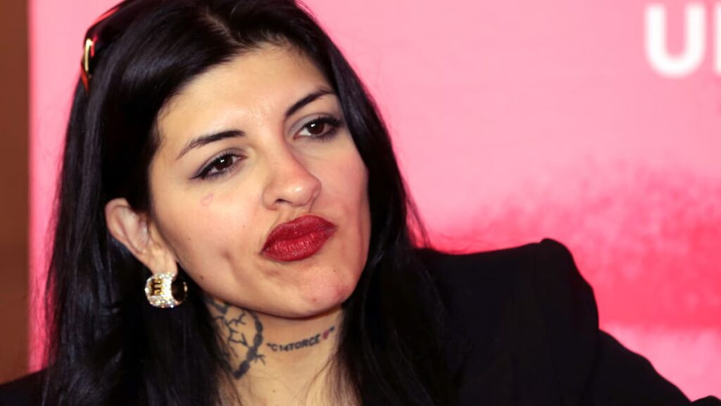 Cómo se enteró Cazzu de la relación de Ángela Aguilar y Christian Nodal