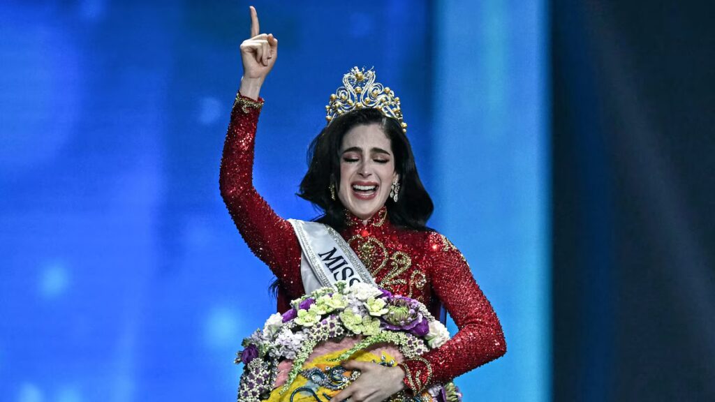 Miss México Fátima Bosch ganó el 74° certamen anual de Miss Universo