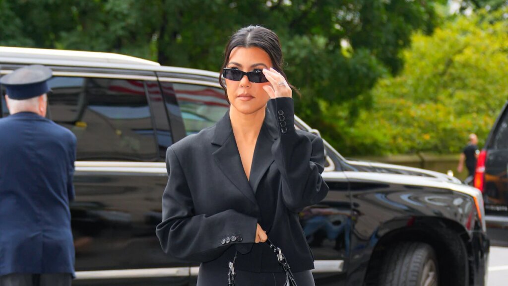 Kourtney Kardashian muestra foto nunca antes vista en la sala de partos