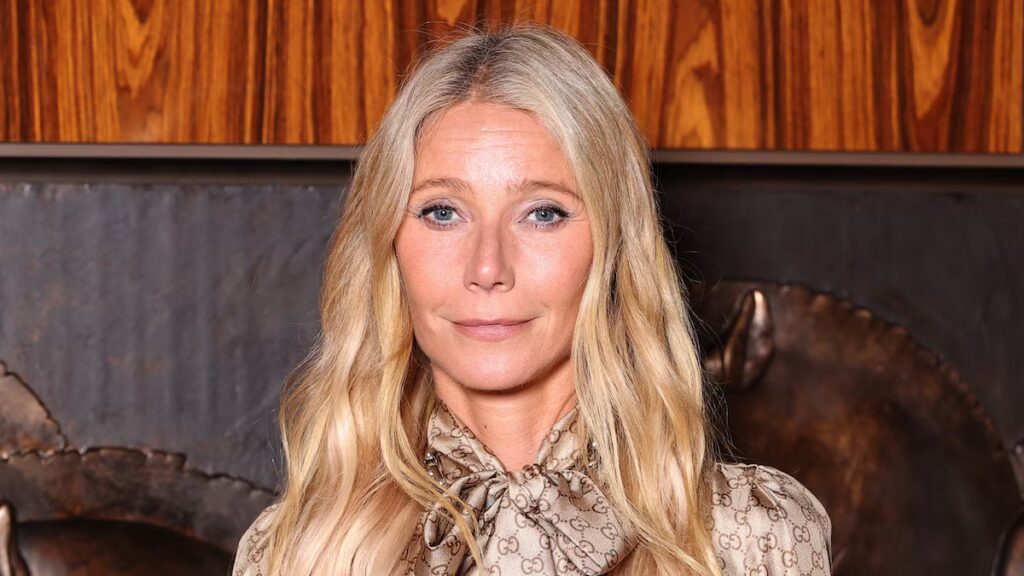 Gwyneth Paltrow deleita a sus fans con raras fotografías de su hijo Moses en un viaje a Nueva York