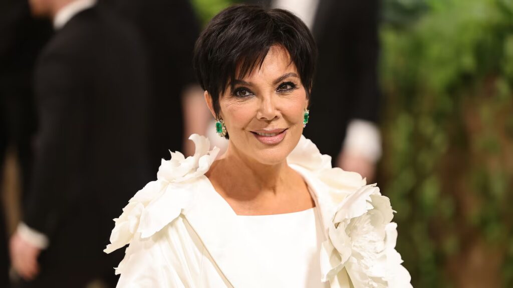 Kris Jenner planea una glamorosa fiesta temática de James Bond para su 70 cumpleaños