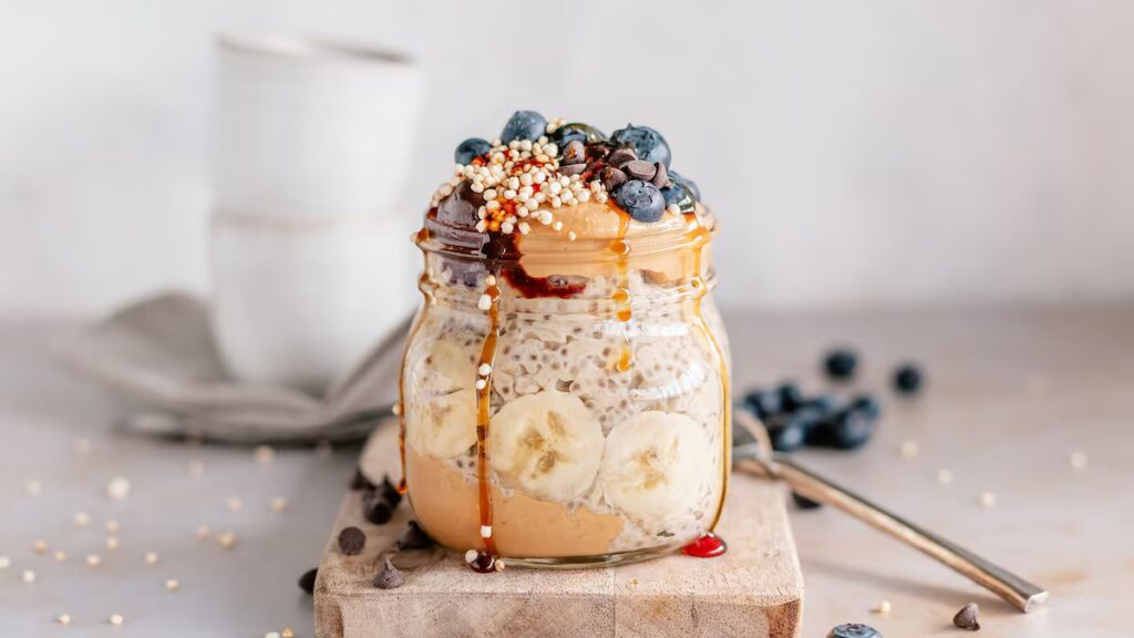 El desayuno saludable y rico en fibra que se prepara solo mientras duermes