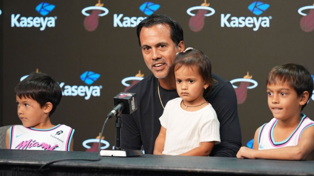 Erik Spoelstra agradece apoyo tras el incendio que destruyó su casa