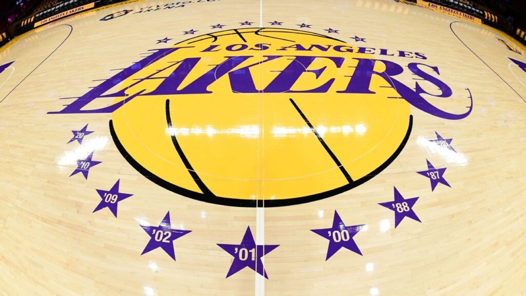 Los Lakers despiden a Joey y Jesse Buss de sus puestos directivos