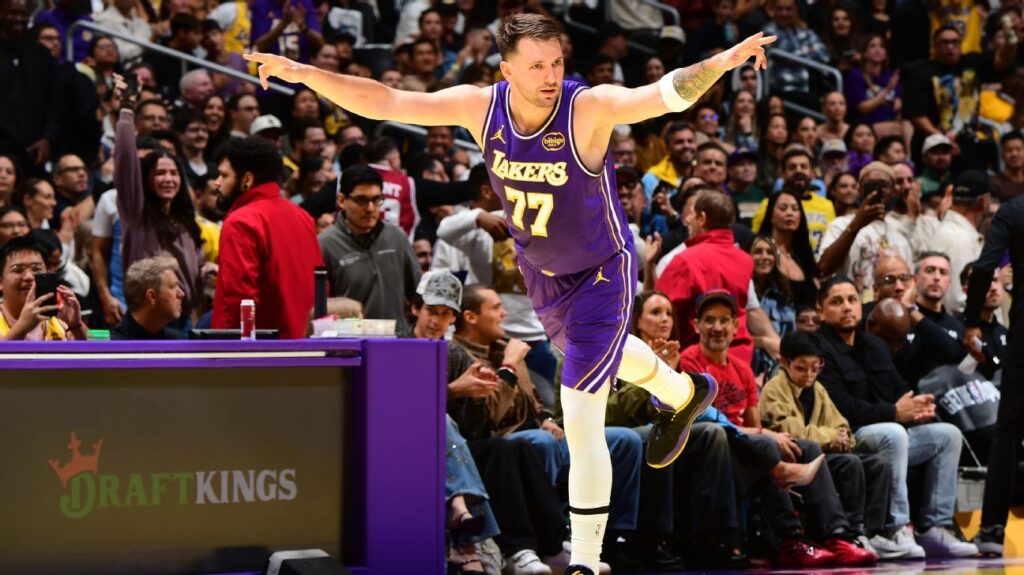 Luka Doncic y otra noche mágica en los Lakers
