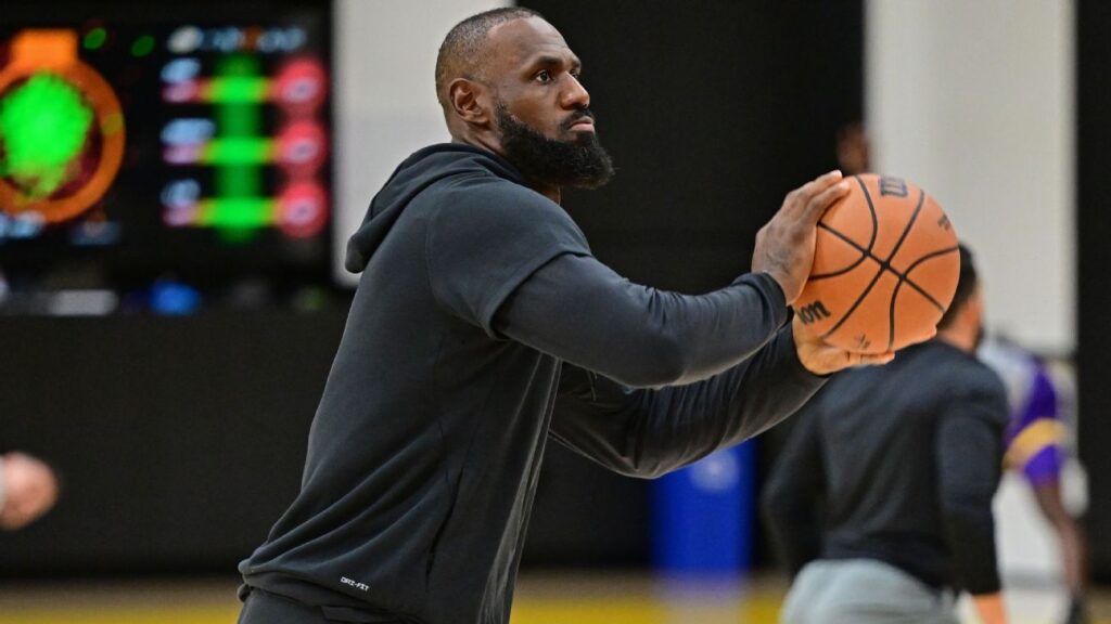 ¿El regreso del rey? LeBron entrena con Lakers