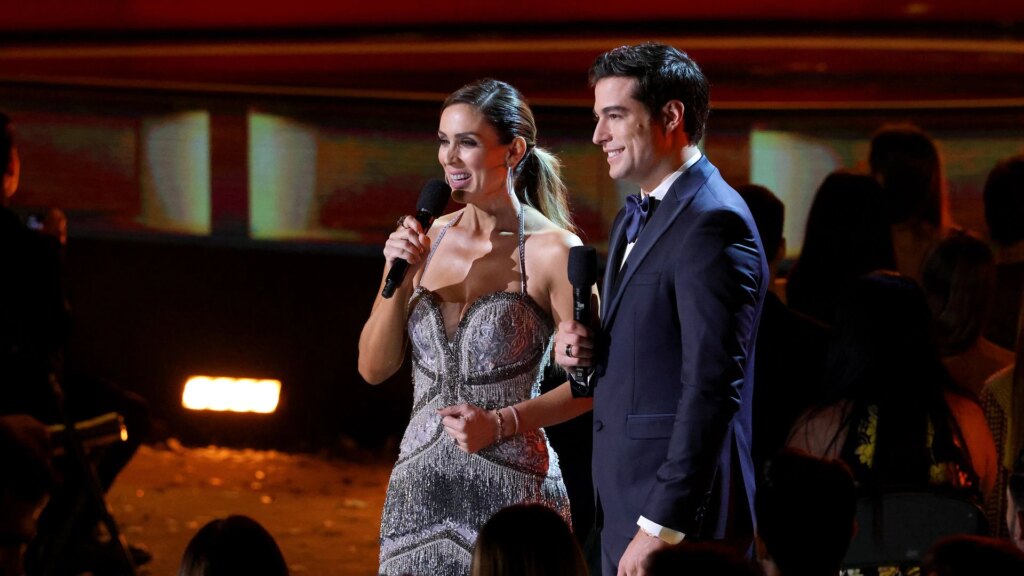 ¿Quién guiará el espectáculo este año?