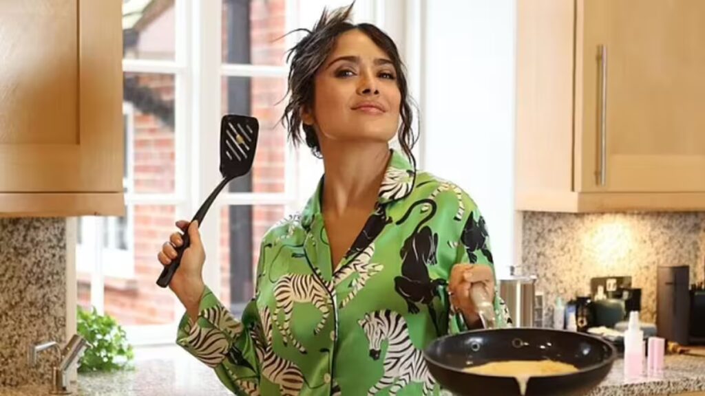 Salma Hayek celebra las fiestas a través de la cocina, inspirada en las raíces mexicanas y libanesas