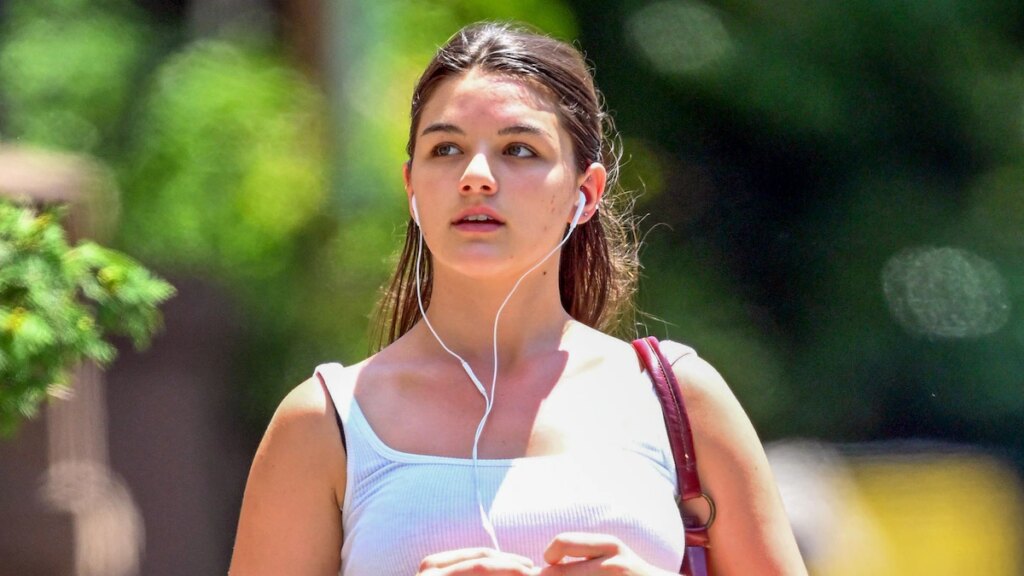 Dentro de la vida de Suri Cruise entre Pittsburgh y Nueva York