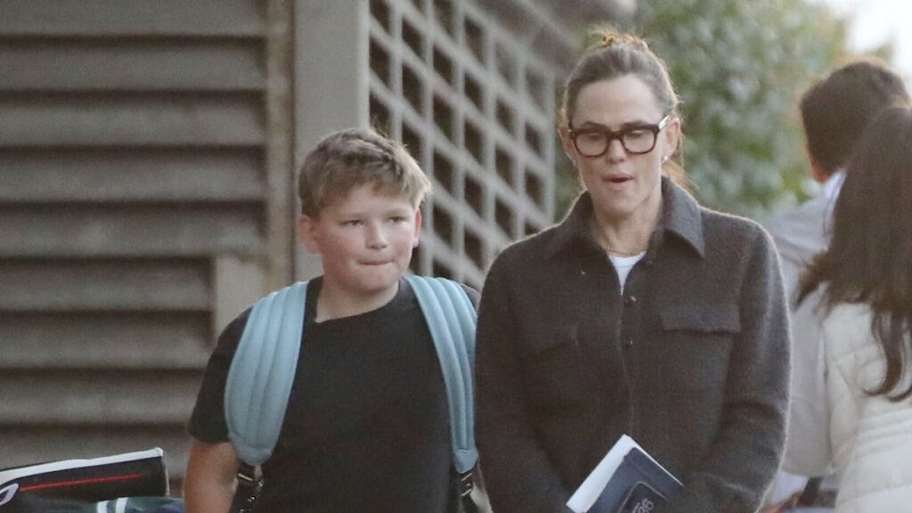 Jennifer Garner y su hijo Samuel tienen una dulce cita de golf de fin de semana