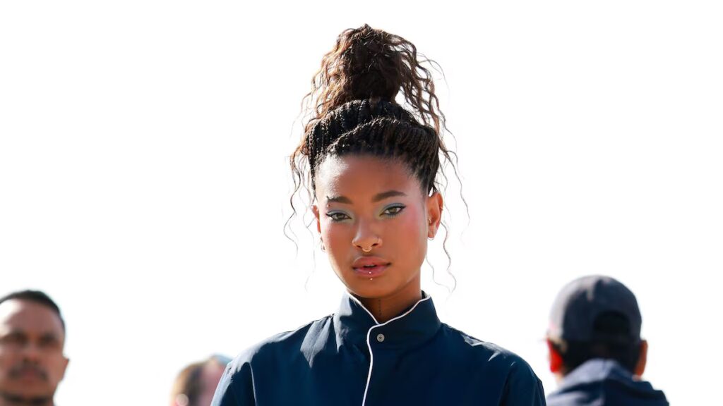 La era de los moños de Willow Smith: belleza inspirada en Björk