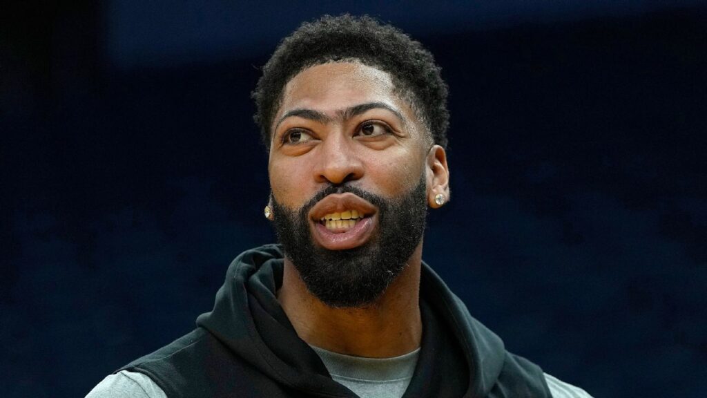 Mavericks pierden a Anthony Davis por algunos juegos, fuentes