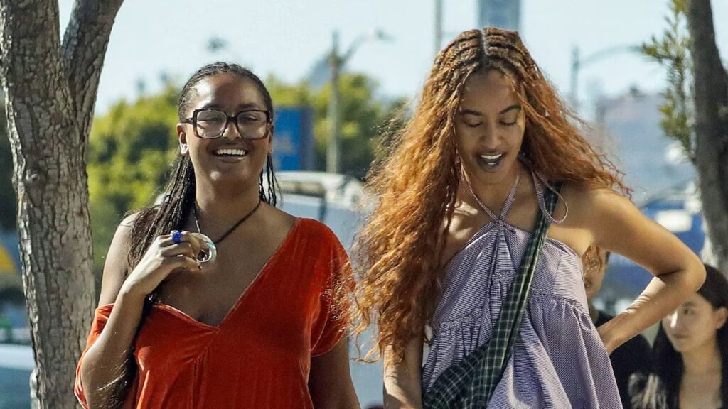 Las divertidas reacciones de Sasha y Malia Obama cuando Michelle Obama dijo que “había terminado de ser madre”