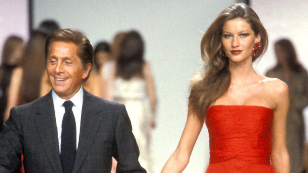 Gisele Bündchen comparte raras fotografías de principios de la década de 2000 en un conmovedor homenaje a Valentino